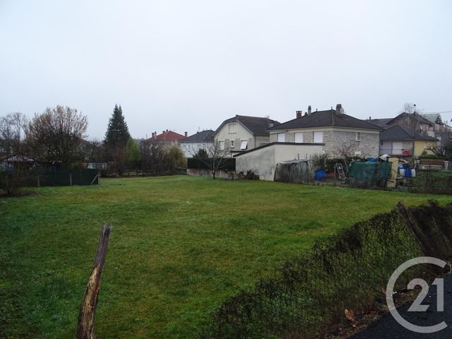 Afficher la photo en grand terrain à vendre - 700.0 m2 - BRIVE LA GAILLARDE - 19 - LIMOUSIN - Century 21 Jaubert Et Regaudie