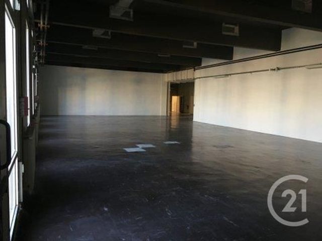 Afficher la photo en grand entreprise à vendre - 3670.0 m2 - BRIVE LA GAILLARDE - 19 - LIMOUSIN - Century 21 Jaubert Et Regaudie
