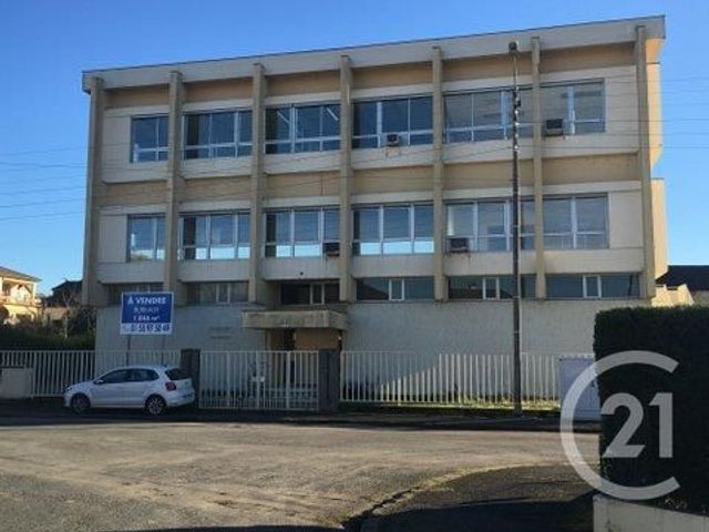 Afficher la photo en grand entreprise à vendre - 3670.0 m2 - BRIVE LA GAILLARDE - 19 - LIMOUSIN - Century 21 Jaubert Et Regaudie