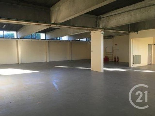 Afficher la photo en grand entreprise à vendre - 3670.0 m2 - BRIVE LA GAILLARDE - 19 - LIMOUSIN - Century 21 Jaubert Et Regaudie