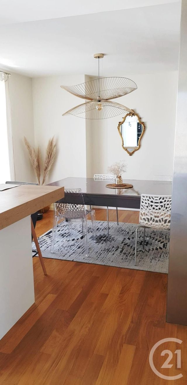 Appartement F3 à vendre - 3 pièces - 92.0 m2 - BRIVE LA GAILLARDE - 19 - LIMOUSIN - Century 21 Jaubert Et Regaudie Appartement F3 à vendre - 3 pièces - 92.0 m2 - BRIVE LA GAILLARDE - 19 - LIMOUSIN - Century 21 Jaubert Et Regaudie