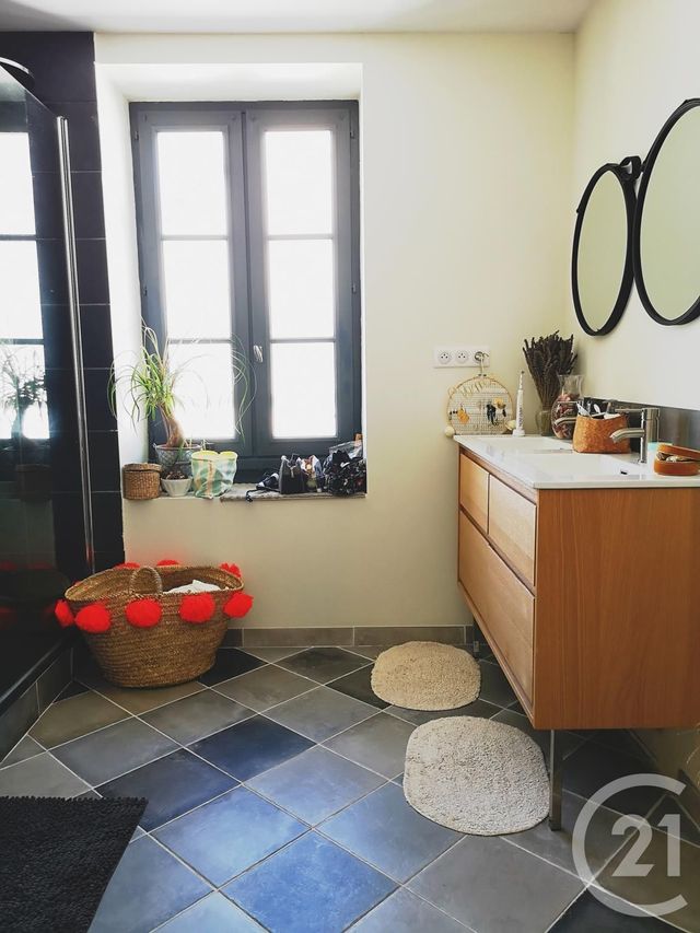 Appartement F3 à vendre - 3 pièces - 92.0 m2 - BRIVE LA GAILLARDE - 19 - LIMOUSIN - Century 21 Jaubert Et Regaudie Appartement F3 à vendre - 3 pièces - 92.0 m2 - BRIVE LA GAILLARDE - 19 - LIMOUSIN - Century 21 Jaubert Et Regaudie