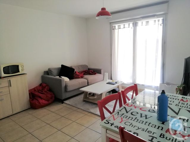 Appartement F3 à vendre - 3 pièces - 49.0 m2 - BRIVE LA GAILLARDE - 19 - LIMOUSIN - Century 21 Jaubert Et Regaudie Appartement F3 à vendre - 3 pièces - 49.0 m2 - BRIVE LA GAILLARDE - 19 - LIMOUSIN - Century 21 Jaubert Et Regaudie