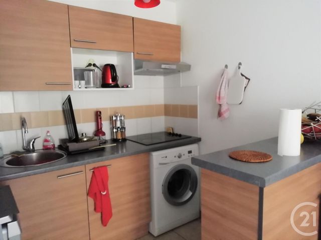 Appartement F3 à vendre - 3 pièces - 49.0 m2 - BRIVE LA GAILLARDE - 19 - LIMOUSIN - Century 21 Jaubert Et Regaudie Appartement F3 à vendre - 3 pièces - 49.0 m2 - BRIVE LA GAILLARDE - 19 - LIMOUSIN - Century 21 Jaubert Et Regaudie