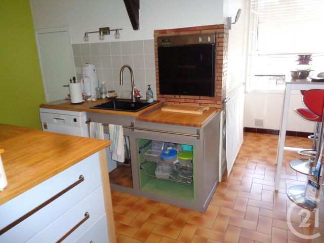 Appartement F4 à louer - 5 pièces - 81.68 m2 - BRIVE LA GAILLARDE - 19 - LIMOUSIN - Century 21 Jaubert Et Regaudie Appartement F4 à louer - 5 pièces - 81.68 m2 - BRIVE LA GAILLARDE - 19 - LIMOUSIN - Century 21 Jaubert Et Regaudie