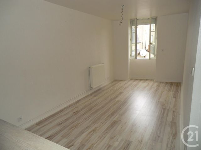 Afficher la photo en grand Appartement F2 à louer - 2 pièces - 41.49 m2 - BRIVE LA GAILLARDE - 19 - LIMOUSIN - Century 21 Jaubert Et Regaudie