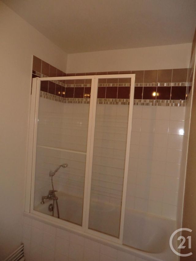 Afficher la photo en grand Appartement F2 à louer - 2 pièces - 41.49 m2 - BRIVE LA GAILLARDE - 19 - LIMOUSIN - Century 21 Jaubert Et Regaudie
