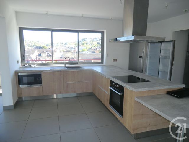 Appartement F4 à louer - 4 pièces - 125.81 m2 - BRIVE LA GAILLARDE - 19 - LIMOUSIN - Century 21 Jaubert Et Regaudie