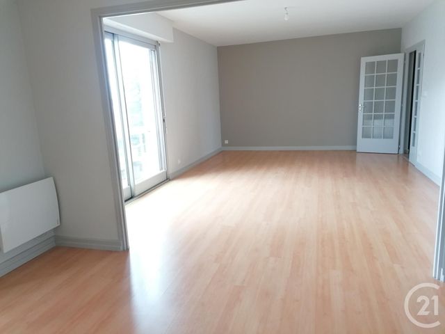 Appartement F3 à louer - 3 pièces - 89.89 m2 - BRIVE LA GAILLARDE - 19 - LIMOUSIN - Century 21 Jaubert Et Regaudie
