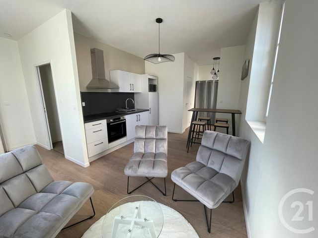 Appartement à louer - 2 pièces - 44.4 m2 - BRIVE LA GAILLARDE - 19 - LIMOUSIN - Century 21 Jaubert Et Regaudie