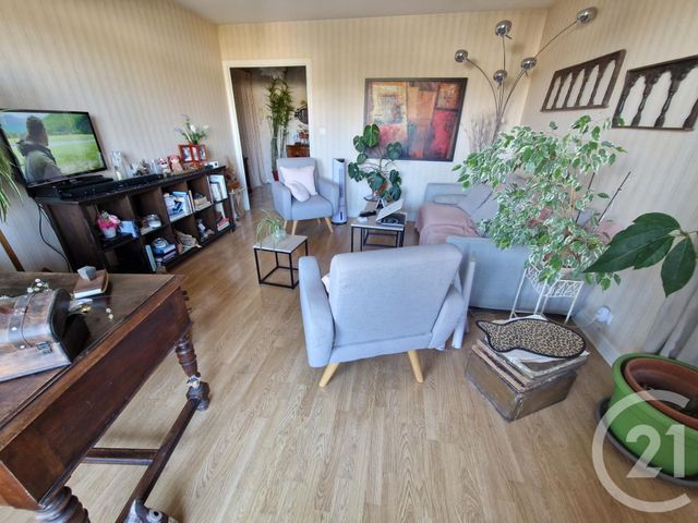 Appartement F4 à vendre - 4 pièces - 92.9 m2 - BRIVE LA GAILLARDE - 19 - LIMOUSIN - Century 21 Jaubert Et Regaudie