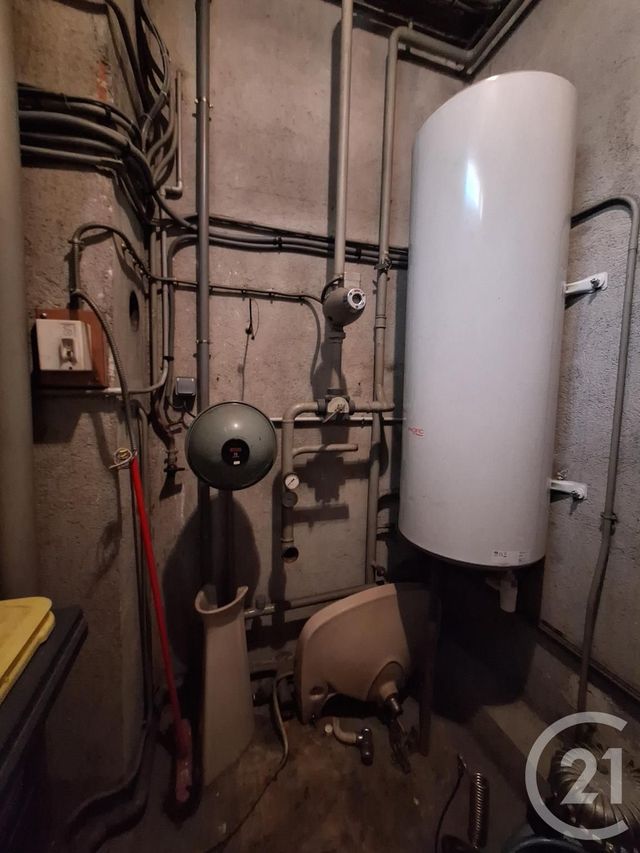 Afficher la photo en grand Appartement Local à vendre - 4 pièces - 76.31 m2 - BRIVE LA GAILLARDE - 19 - LIMOUSIN - Century 21 Jaubert Et Regaudie