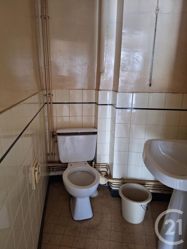 Afficher la photo en grand Appartement Local à vendre - 4 pièces - 76.31 m2 - BRIVE LA GAILLARDE - 19 - LIMOUSIN - Century 21 Jaubert Et Regaudie