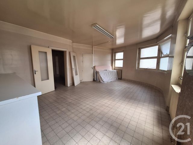 Afficher la photo en grand Appartement Local à vendre - 4 pièces - 76.31 m2 - BRIVE LA GAILLARDE - 19 - LIMOUSIN - Century 21 Jaubert Et Regaudie