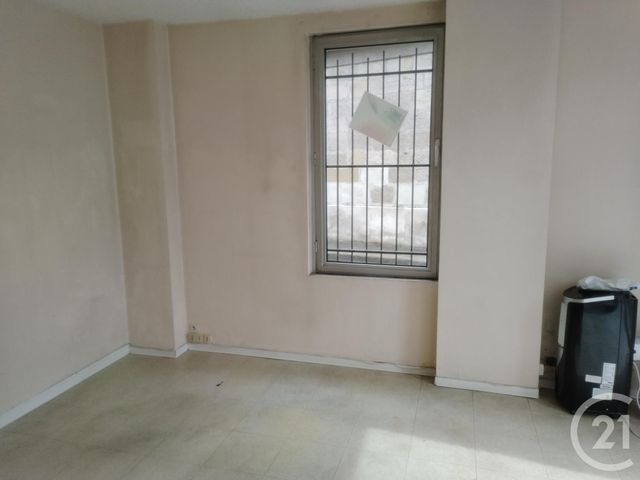 Afficher la photo en grand commerce à louer - 47.0 m2 - BRIVE LA GAILLARDE - 19 - LIMOUSIN - Century 21 Jaubert Et Regaudie