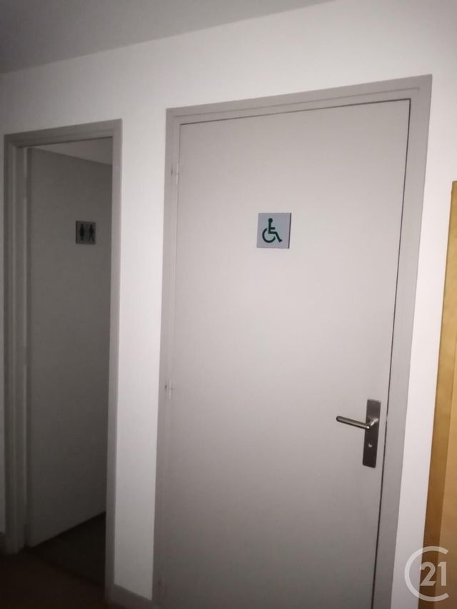 Afficher la photo en grand commerce à louer - 81.0 m2 - BRIVE LA GAILLARDE - 19 - LIMOUSIN - Century 21 Jaubert Et Regaudie
