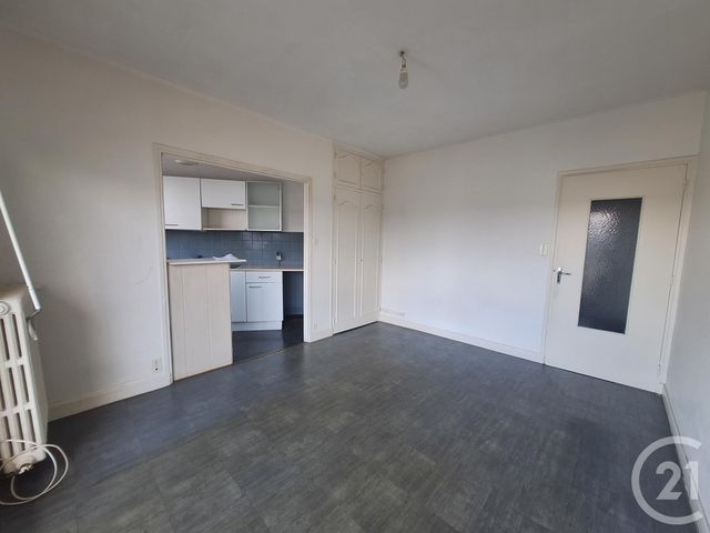 Afficher la photo en grand Appartement F1 à vendre - 1 pièce - 25.55 m2 - BRIVE LA GAILLARDE - 19 - LIMOUSIN - Century 21 Jaubert Et Regaudie
