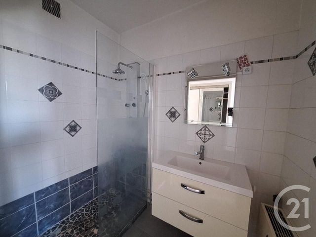 Appartement T3 à vendre - 3 pièces - 66.9 m2 - BRIVE LA GAILLARDE - 19 - LIMOUSIN - Century 21 Jaubert Et Regaudie