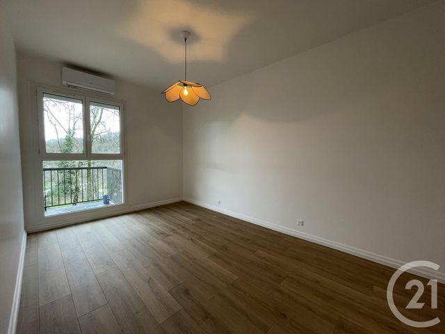 Afficher la photo en grand Appartement T3 à vendre - 3 pièces - 85.13 m2 - MALEMORT - 19 - LIMOUSIN - Century 21 Jaubert Et Regaudie