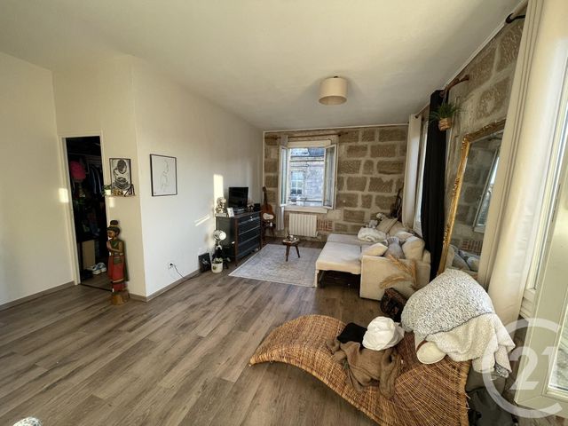 Afficher la photo en grand Appartement F2 à vendre - 2 pièces - 46.79 m2 - BRIVE LA GAILLARDE - 19 - LIMOUSIN - Century 21 Jaubert Et Regaudie