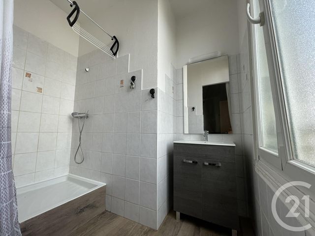 Afficher la photo en grand Appartement F2 à vendre - 2 pièces - 46.79 m2 - BRIVE LA GAILLARDE - 19 - LIMOUSIN - Century 21 Jaubert Et Regaudie