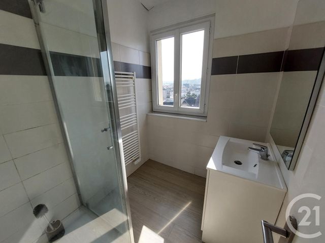 Afficher la photo en grand Appartement F2 à vendre - 2 pièces - 45.0 m2 - BRIVE LA GAILLARDE - 19 - LIMOUSIN - Century 21 Jaubert Et Regaudie