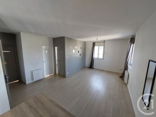 Afficher la photo en grand Appartement F2 à vendre - 2 pièces - 45.0 m2 - BRIVE LA GAILLARDE - 19 - LIMOUSIN - Century 21 Jaubert Et Regaudie