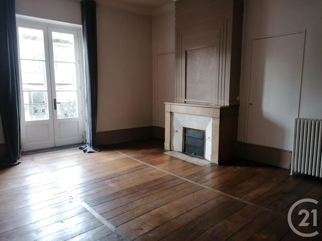 Afficher la photo en grand Appartement F4 à louer - 4 pièces - 140.08 m2 - BRIVE LA GAILLARDE - 19 - LIMOUSIN - Century 21 Jaubert Et Regaudie