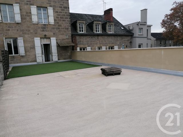 Afficher la photo en grand Appartement F4 à louer - 4 pièces - 140.08 m2 - BRIVE LA GAILLARDE - 19 - LIMOUSIN - Century 21 Jaubert Et Regaudie