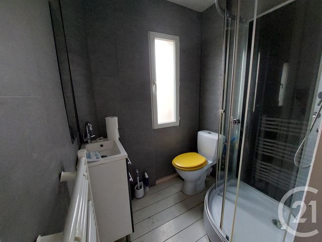 Appartement F3 à louer - 3 pièces - 87.84 m2 - BRIVE LA GAILLARDE - 19 - LIMOUSIN - Century 21 Jaubert Et Regaudie