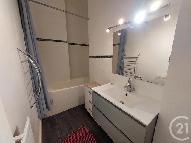 Appartement F3 à louer - 3 pièces - 87.84 m2 - BRIVE LA GAILLARDE - 19 - LIMOUSIN - Century 21 Jaubert Et Regaudie