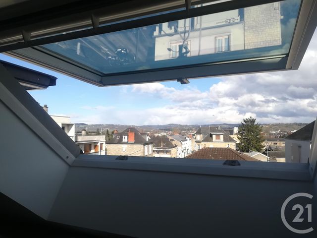 Appartement F3 à louer - 3 pièces - 43.95 m2 - BRIVE LA GAILLARDE - 19 - LIMOUSIN - Century 21 Jaubert Et Regaudie