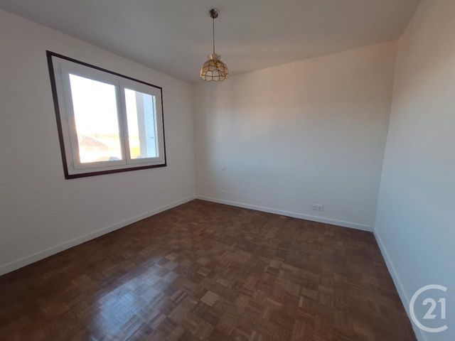 Afficher la photo en grand Appartement T2 à louer - 2 pièces - 42.23 m2 - BRIVE LA GAILLARDE - 19 - LIMOUSIN - Century 21 Jaubert Et Regaudie