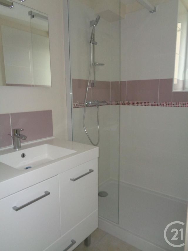 Afficher la photo en grand Appartement F4 à louer - 4 pièces - 67.54 m2 - BRIVE LA GAILLARDE - 19 - LIMOUSIN - Century 21 Jaubert Et Regaudie