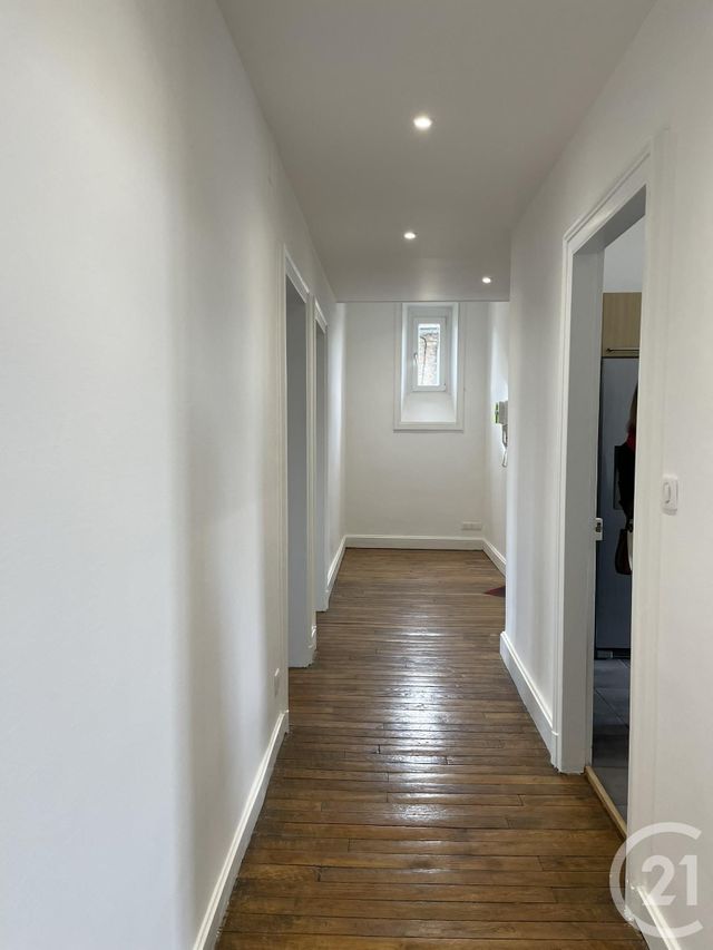 Afficher la photo en grand Appartement F4 à vendre - 4 pièces - 104.1 m2 - BRIVE LA GAILLARDE - 19 - LIMOUSIN - Century 21 Jaubert Et Regaudie