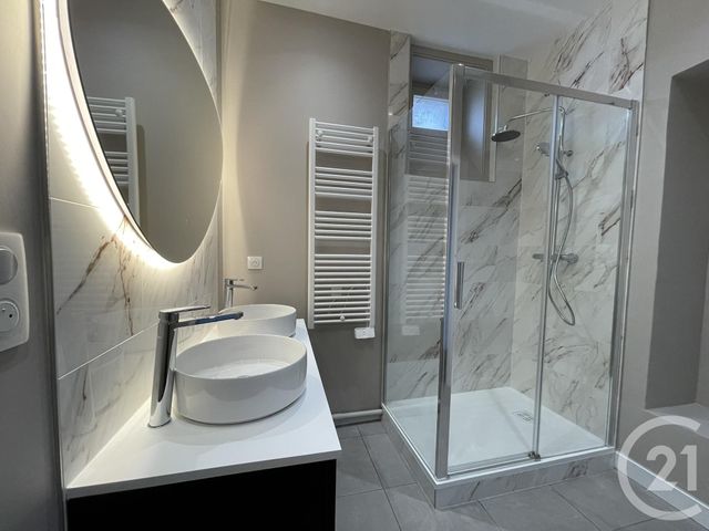 Afficher la photo en grand Appartement F4 à vendre - 4 pièces - 104.1 m2 - BRIVE LA GAILLARDE - 19 - LIMOUSIN - Century 21 Jaubert Et Regaudie