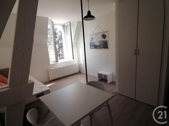 Appartement Studette à louer - 1 pièce - 19.5 m2 - BRIVE LA GAILLARDE - 19 - LIMOUSIN - Century 21 Jaubert Et Regaudie
