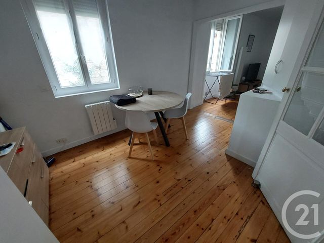 Appartement à louer - 2 pièces - 45.25 m2 - BRIVE LA GAILLARDE - 19 - LIMOUSIN - Century 21 Jaubert Et Regaudie