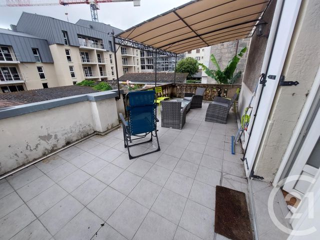 Appartement à louer - 2 pièces - 45.25 m2 - BRIVE LA GAILLARDE - 19 - LIMOUSIN - Century 21 Jaubert Et Regaudie