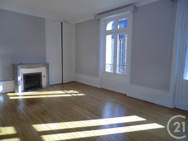 Appartement F6 à vendre - 6 pièces - 182.0 m2 - BRIVE LA GAILLARDE - 19 - LIMOUSIN - Century 21 Jaubert Et Regaudie