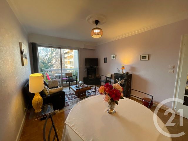 Appartement F3 à vendre - 3 pièces - 67.9 m2 - BRIVE LA GAILLARDE - 19 - LIMOUSIN - Century 21 Jaubert Et Regaudie