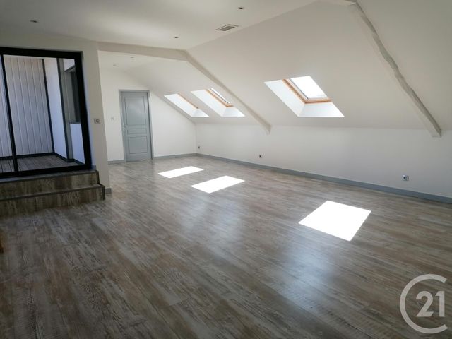 Appartement F5 à louer - 4 pièces - 112.5 m2 - BRIVE LA GAILLARDE - 19 - LIMOUSIN - Century 21 Jaubert Et Regaudie