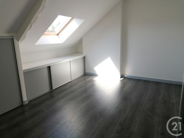 Appartement F5 à louer - 4 pièces - 112.5 m2 - BRIVE LA GAILLARDE - 19 - LIMOUSIN - Century 21 Jaubert Et Regaudie