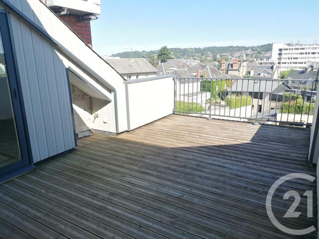 Appartement F5 à louer - 4 pièces - 112.5 m2 - BRIVE LA GAILLARDE - 19 - LIMOUSIN - Century 21 Jaubert Et Regaudie
