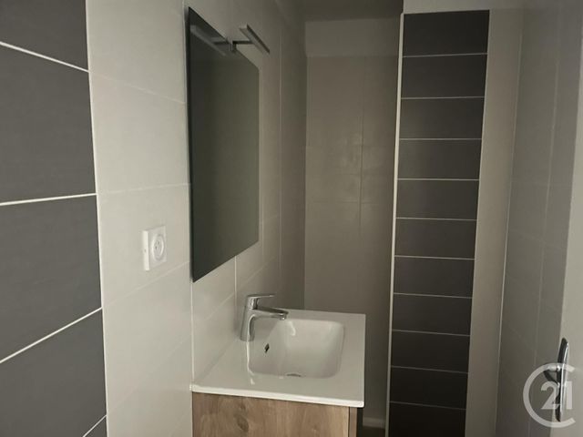 Appartement F4 à louer - 4 pièces - 101.38 m2 - BRIVE LA GAILLARDE - 19 - LIMOUSIN - Century 21 Jaubert Et Regaudie