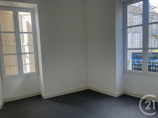 Appartement F4 à louer - 4 pièces - 101.38 m2 - BRIVE LA GAILLARDE - 19 - LIMOUSIN - Century 21 Jaubert Et Regaudie