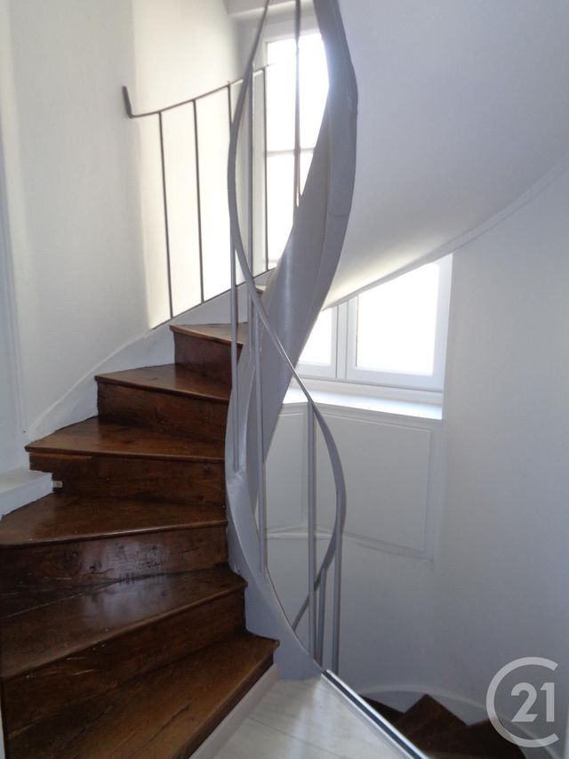 Appartement F2 à louer - 2 pièces - 45.57 m2 - BRIVE LA GAILLARDE - 19 - LIMOUSIN - Century 21 Jaubert Et Regaudie