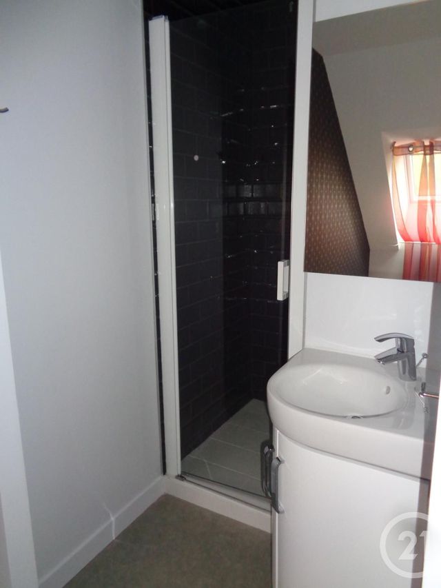 Appartement T2 à louer - 2 pièces - 30.31 m2 - BRIVE LA GAILLARDE - 19 - LIMOUSIN - Century 21 Jaubert Et Regaudie