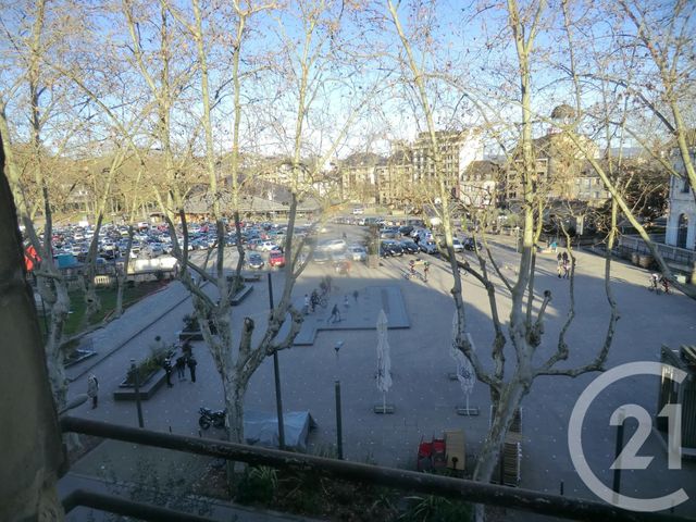 Appartement F2 à louer - 2 pièces - 46.16 m2 - BRIVE LA GAILLARDE - 19 - LIMOUSIN - Century 21 Jaubert Et Regaudie