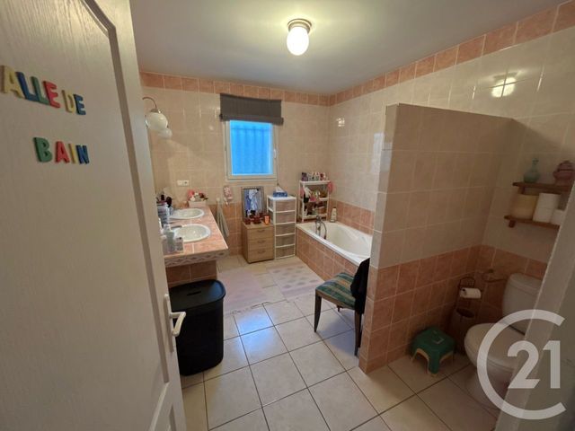 maison à vendre - 6 pièces - 152.0 m2 - ST PANTALEON DE LARCHE - 19 - LIMOUSIN - Century 21 Jaubert Et Regaudie